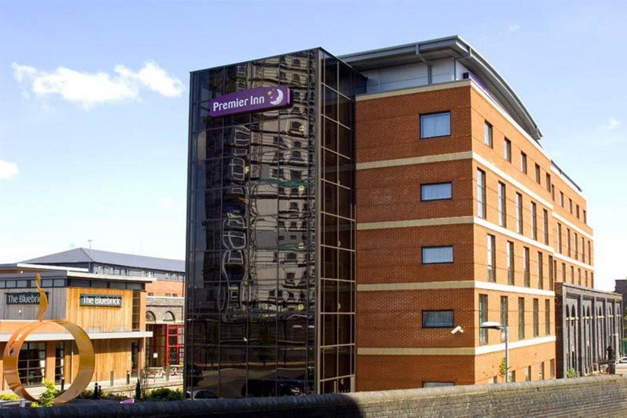 Premier Inn Wolverhampton City Centre Exterior foto