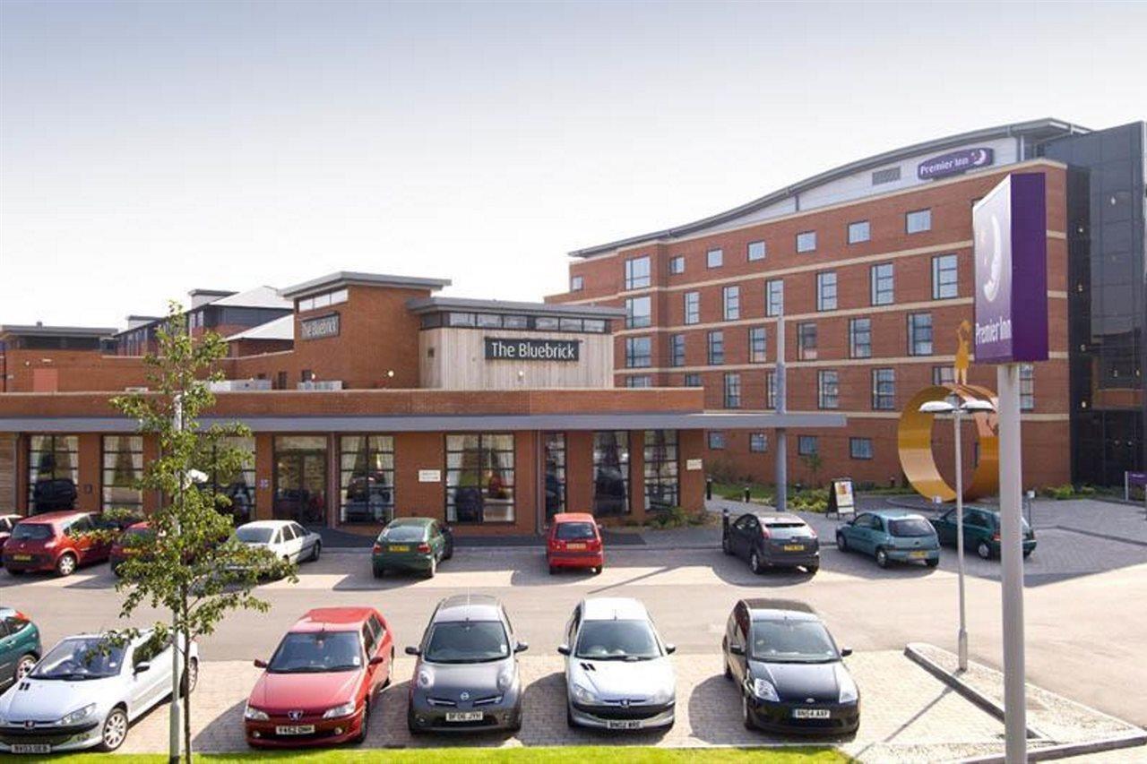 Premier Inn Wolverhampton City Centre Exterior foto